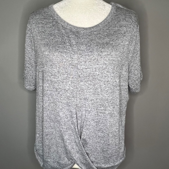 Gap Twist Front Shirt - Picture 2 of 2